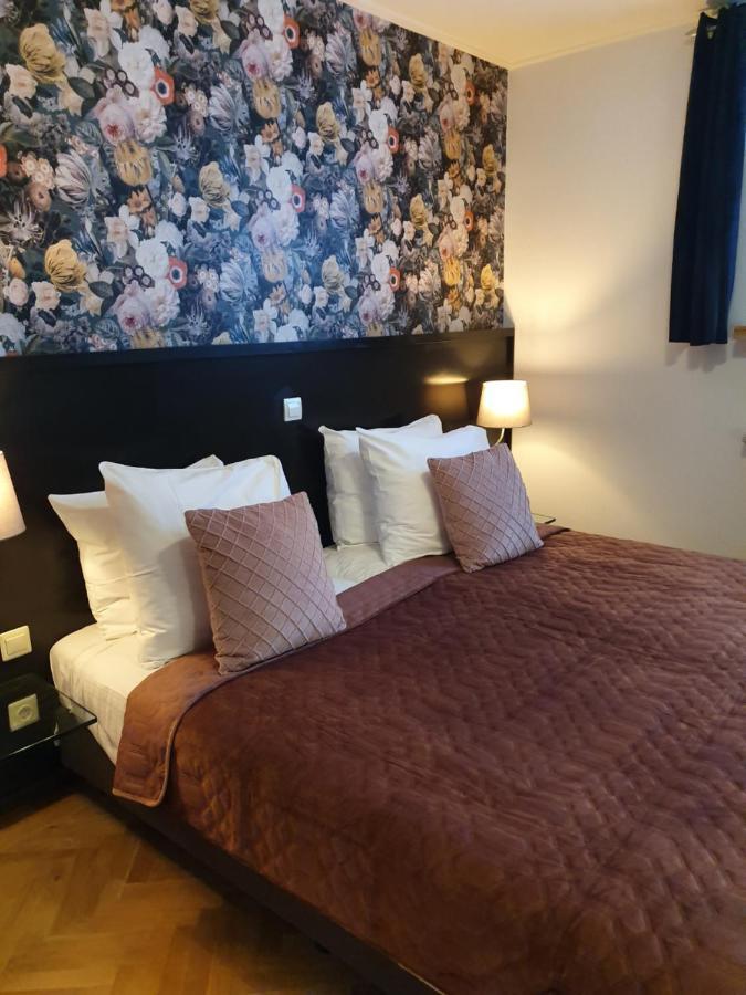 City Hotel เมพเปล ภายนอก รูปภาพ